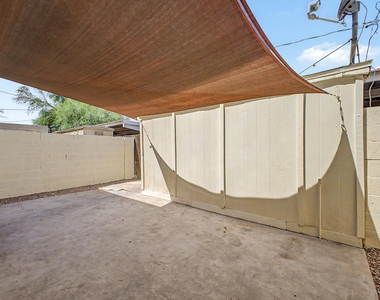4522 N 15th Avenue - Photo Thumbnail 28