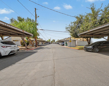 4522 N 15th Avenue - Photo Thumbnail 31