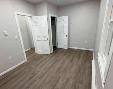 1211 Pittston Avenue - Photo Thumbnail 4
