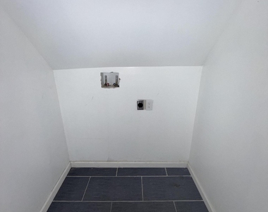 538 Beech Street - Photo Thumbnail 4