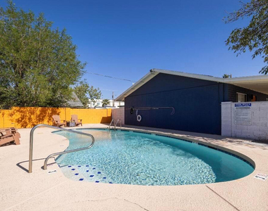 1826 N 51st Street - Photo Thumbnail 10