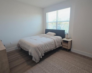 17410 Serenidad Boulevard - Photo Thumbnail 18
