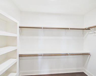 929 Westcott Street - Photo Thumbnail 17
