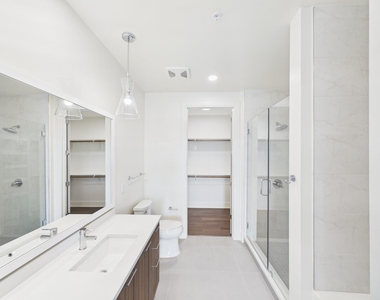 929 Westcott Street - Photo Thumbnail 15