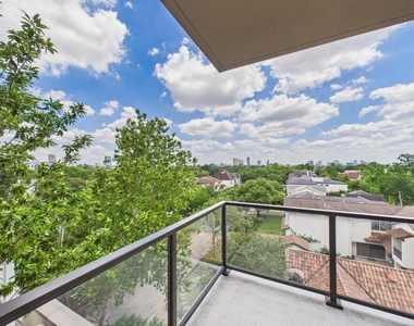 929 Westcott Street - Photo Thumbnail 19