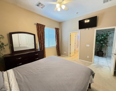 1928 W Spur Drive - Photo Thumbnail 42