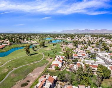 7340 N Via Camello Del Norte - Photo Thumbnail 43