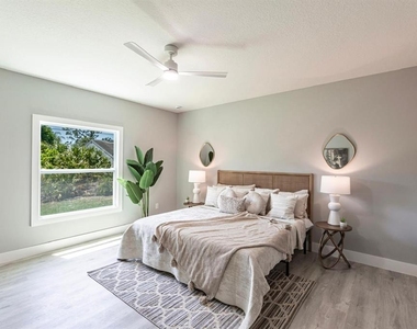 1024 Sentinela Boulevard - Photo Thumbnail 15
