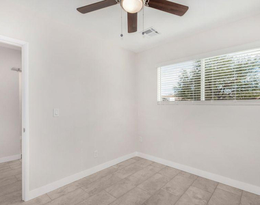 4316 E Rose Marie Lane - Photo Thumbnail 11