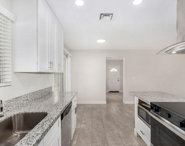 4316 E Rose Marie Lane - Photo Thumbnail 4