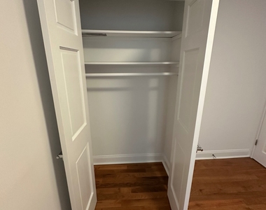 1425 York Avenue - Photo Thumbnail 11