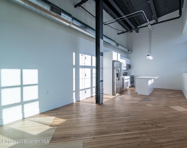 438 Penn Avenue - Photo Thumbnail 9