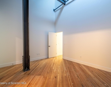 438 Penn Avenue - Photo Thumbnail 17