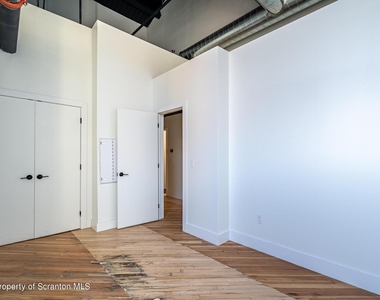 438 Penn Avenue - Photo Thumbnail 26