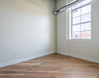 438 Penn Avenue - Photo Thumbnail 37