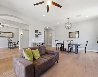 4254 E Valencia Drive - Photo Thumbnail 10