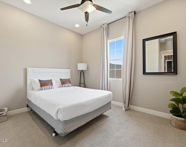 4254 E Valencia Drive - Photo Thumbnail 36