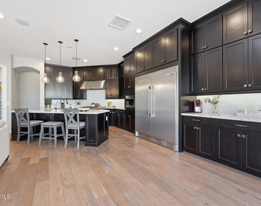 4254 E Valencia Drive - Photo Thumbnail 16