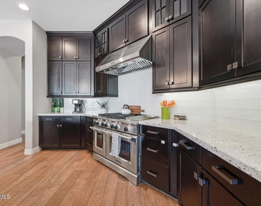 4254 E Valencia Drive - Photo Thumbnail 18