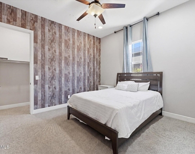 4254 E Valencia Drive - Photo Thumbnail 34