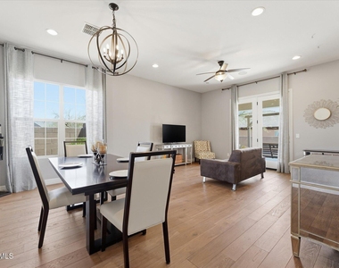 4254 E Valencia Drive - Photo Thumbnail 9