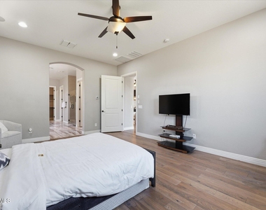 4254 E Valencia Drive - Photo Thumbnail 24