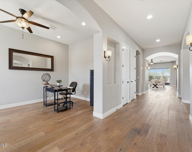 4254 E Valencia Drive - Photo Thumbnail 5