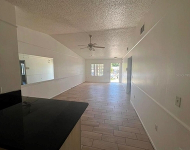 1109 Woodman Way - Photo Thumbnail 2