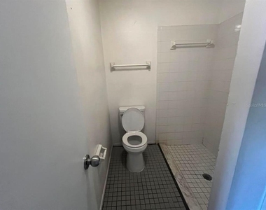 1109 Woodman Way - Photo Thumbnail 6