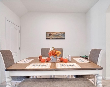 1394 Yellow Finch Drive - Photo Thumbnail 54