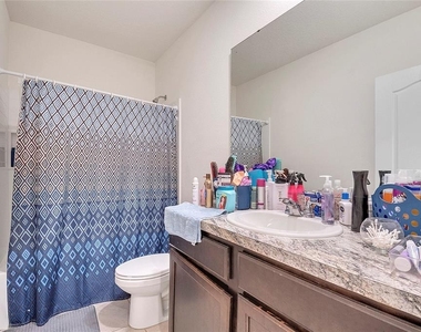 1394 Yellow Finch Drive - Photo Thumbnail 71