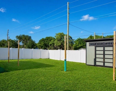 128 Arlington Square Court - Photo Thumbnail 17