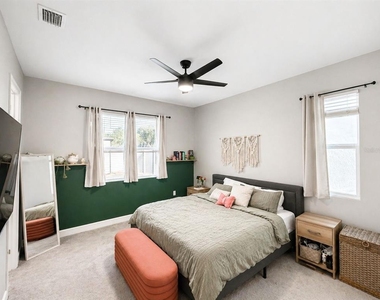 128 Arlington Square Court - Photo Thumbnail 10