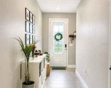 128 Arlington Square Court - Photo Thumbnail 1