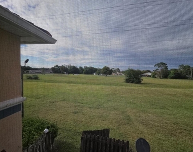 489 Las Cortes Lane - Photo Thumbnail 16