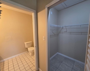 489 Las Cortes Lane - Photo Thumbnail 11