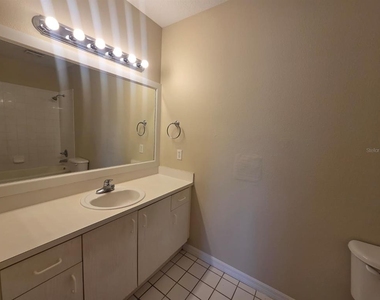489 Las Cortes Lane - Photo Thumbnail 8