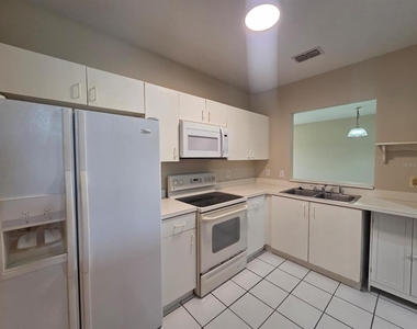 489 Las Cortes Lane - Photo Thumbnail 5