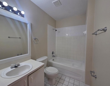 489 Las Cortes Lane - Photo Thumbnail 14