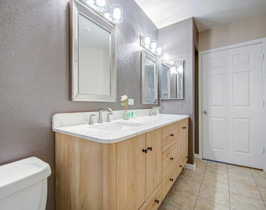 3848 N 3rd - Photo Thumbnail 24