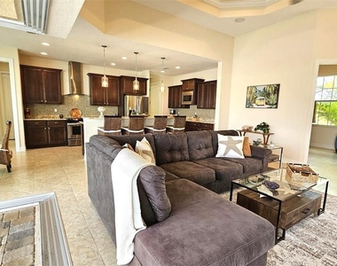 15506 Meacham Circle - Photo Thumbnail 7