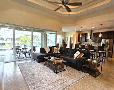 15506 Meacham Circle - Photo Thumbnail 4