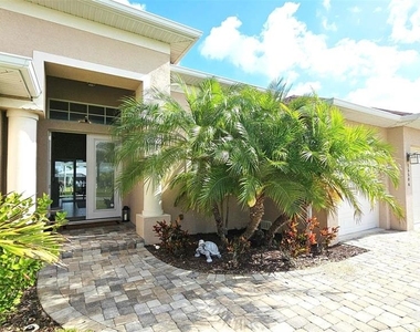 15506 Meacham Circle - Photo Thumbnail 2