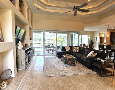 15506 Meacham Circle - Photo Thumbnail 3