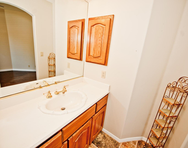 2322 S Rogers Circle - Photo Thumbnail 37