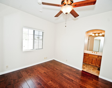 2322 S Rogers Circle - Photo Thumbnail 35