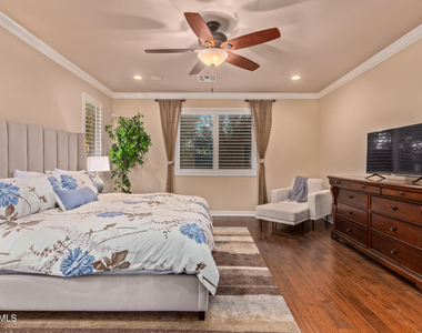 16367 N 183rd Drive - Photo Thumbnail 4