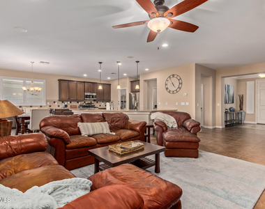 16367 N 183rd Drive - Photo Thumbnail 13