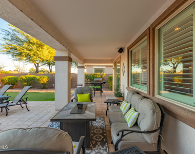 16367 N 183rd Drive - Photo Thumbnail 7