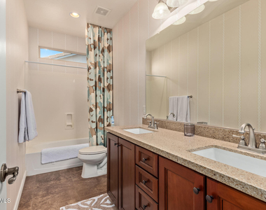 16367 N 183rd Drive - Photo Thumbnail 27